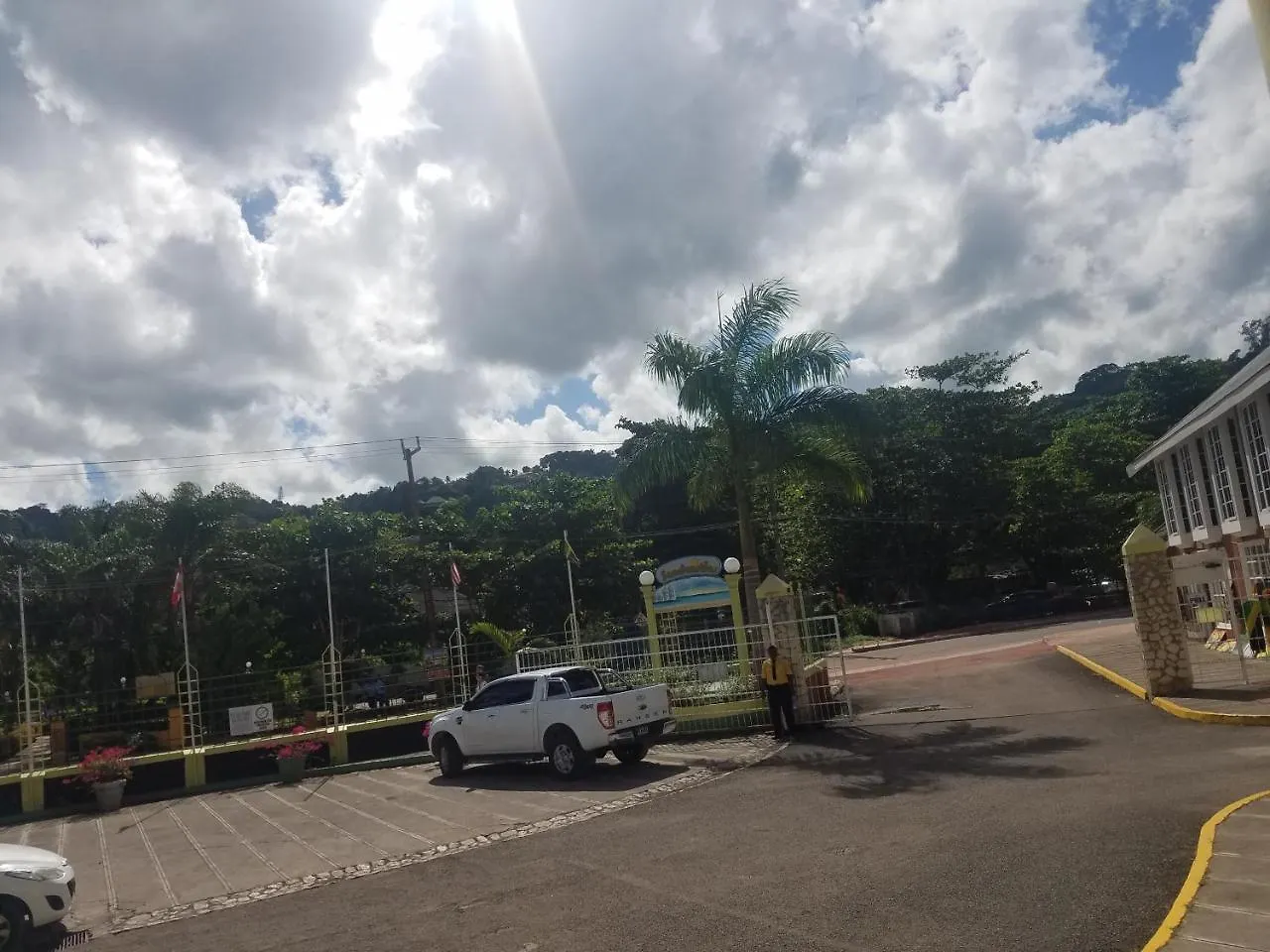 Rosi Ocean Sand Hotel Apt Ocho Rios