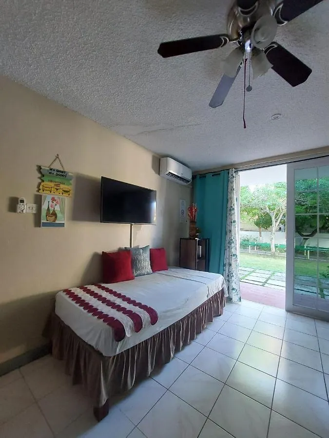 אוצ'ו ריוס Rosi Ocean Sand Hotel Apt אוצ'ו ריוס