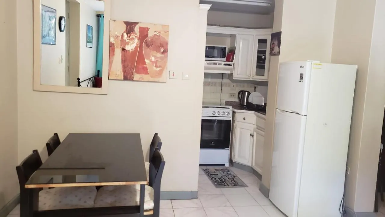 אוצ'ו ריוס Rosi Ocean Sand Hotel Apt ג'מייקה