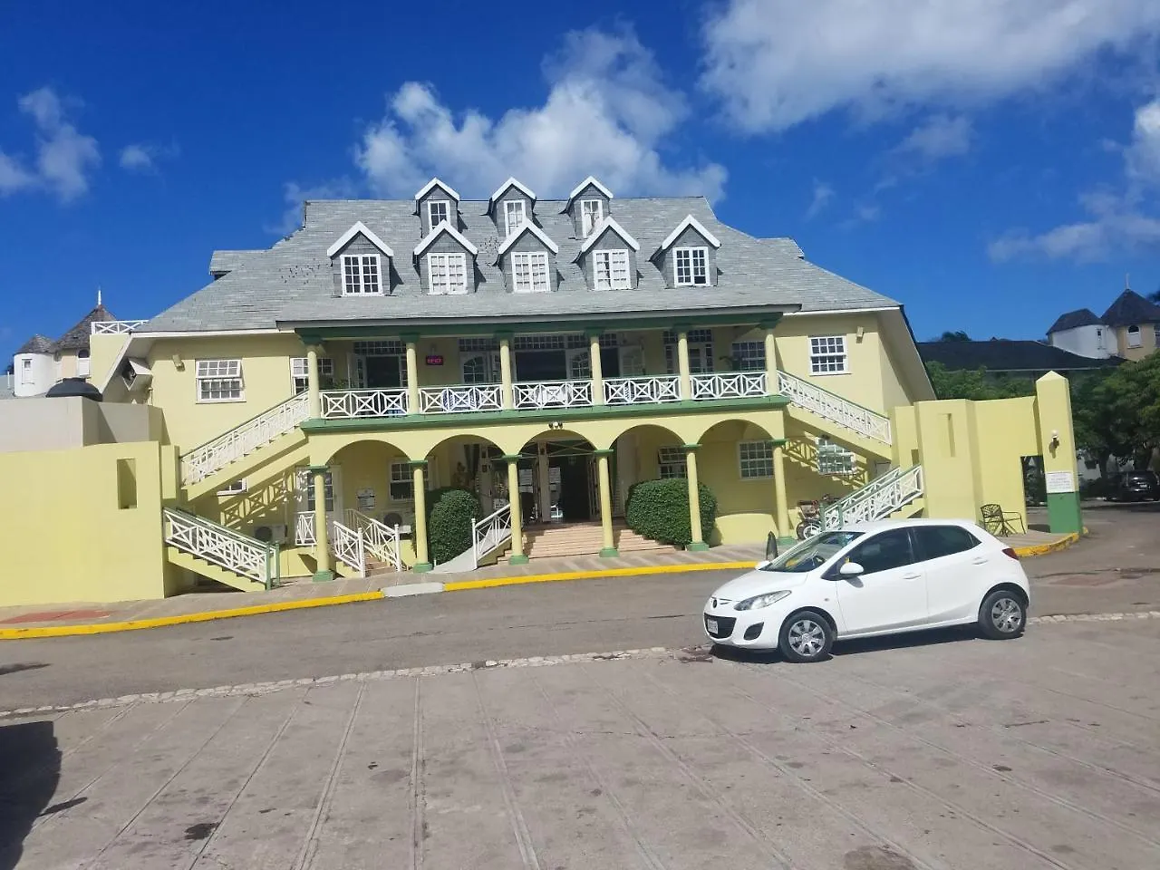 אוצ'ו ריוס Rosi Ocean Sand Hotel Apt ג'מייקה